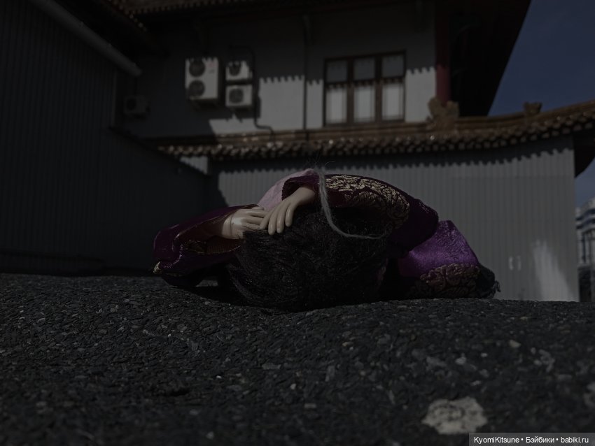 Последний клип Хëнжи — Кукольные фотоистории и сериалы: комиксы