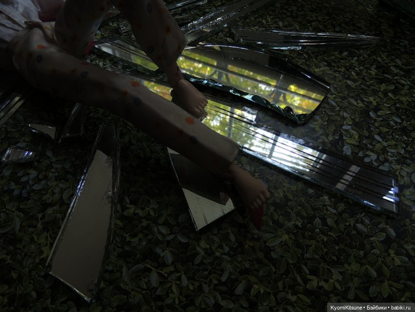 Последний клип Хëнжи — Кукольные фотоистории и сериалы: комиксы