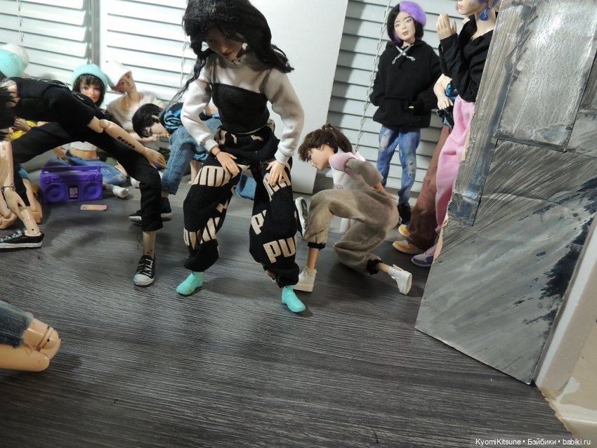 Хроники великолепной восьмëрки. Данс баттл