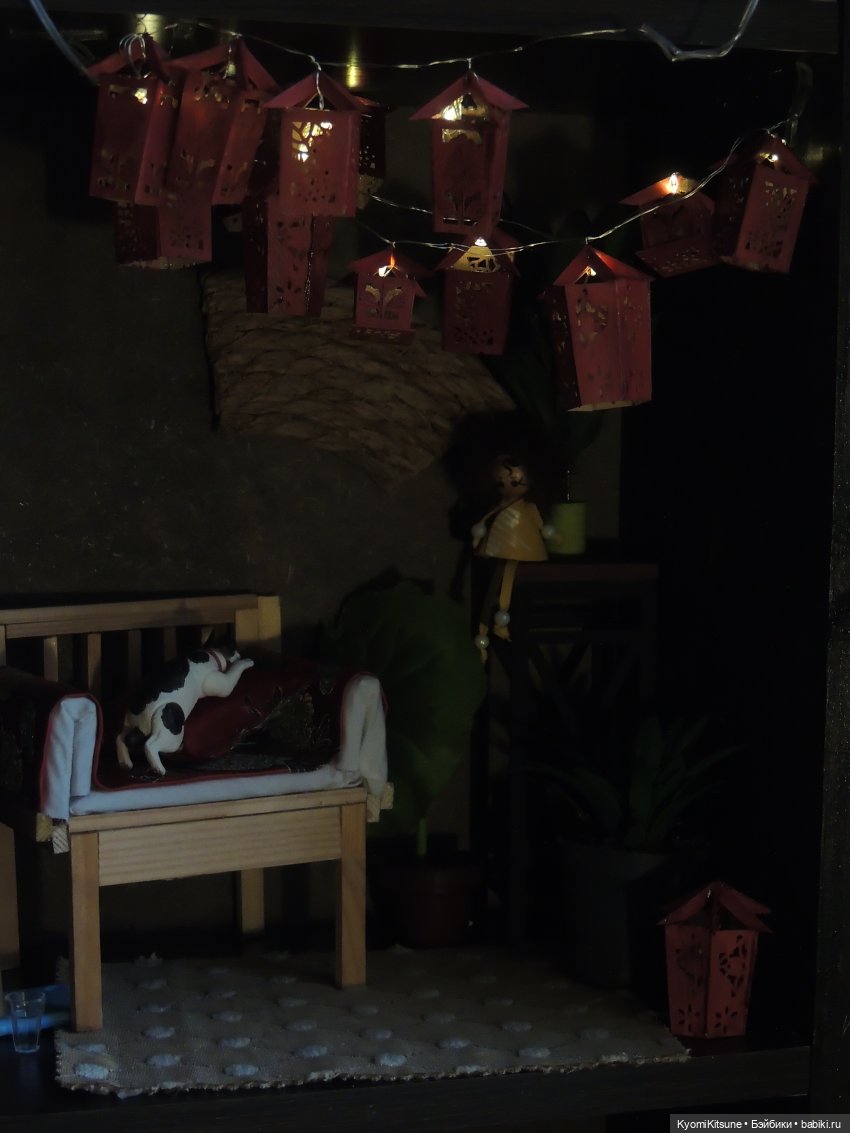 Красные фонарики: гирлянда из ***** и палок