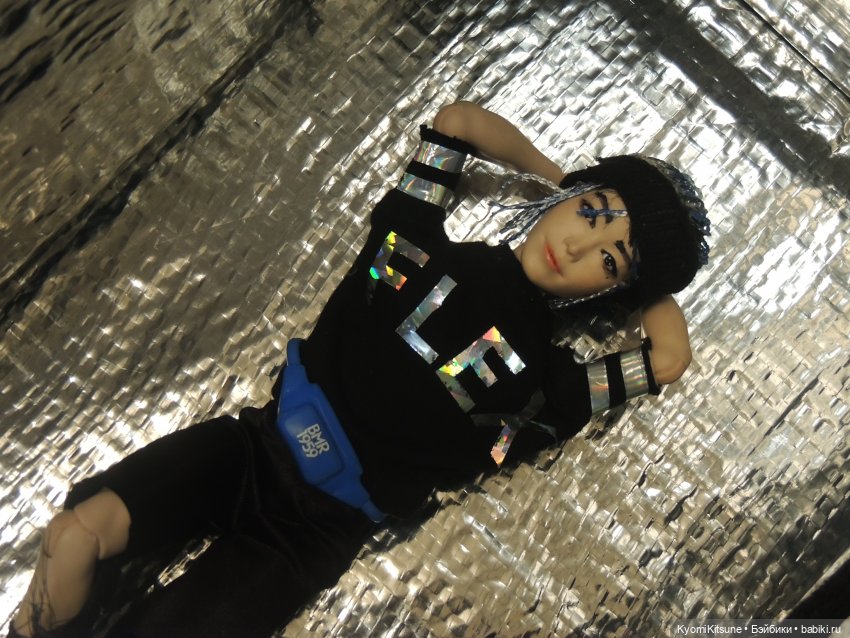 Ли Казбек для Vogue — Куклы BTS (БТС) от Mattel: K (фото 3)