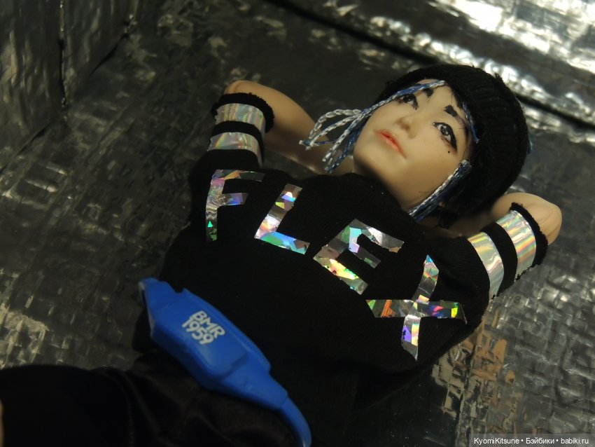 Ли Казбек для Vogue — Куклы BTS (БТС) от Mattel: K (фото 2)