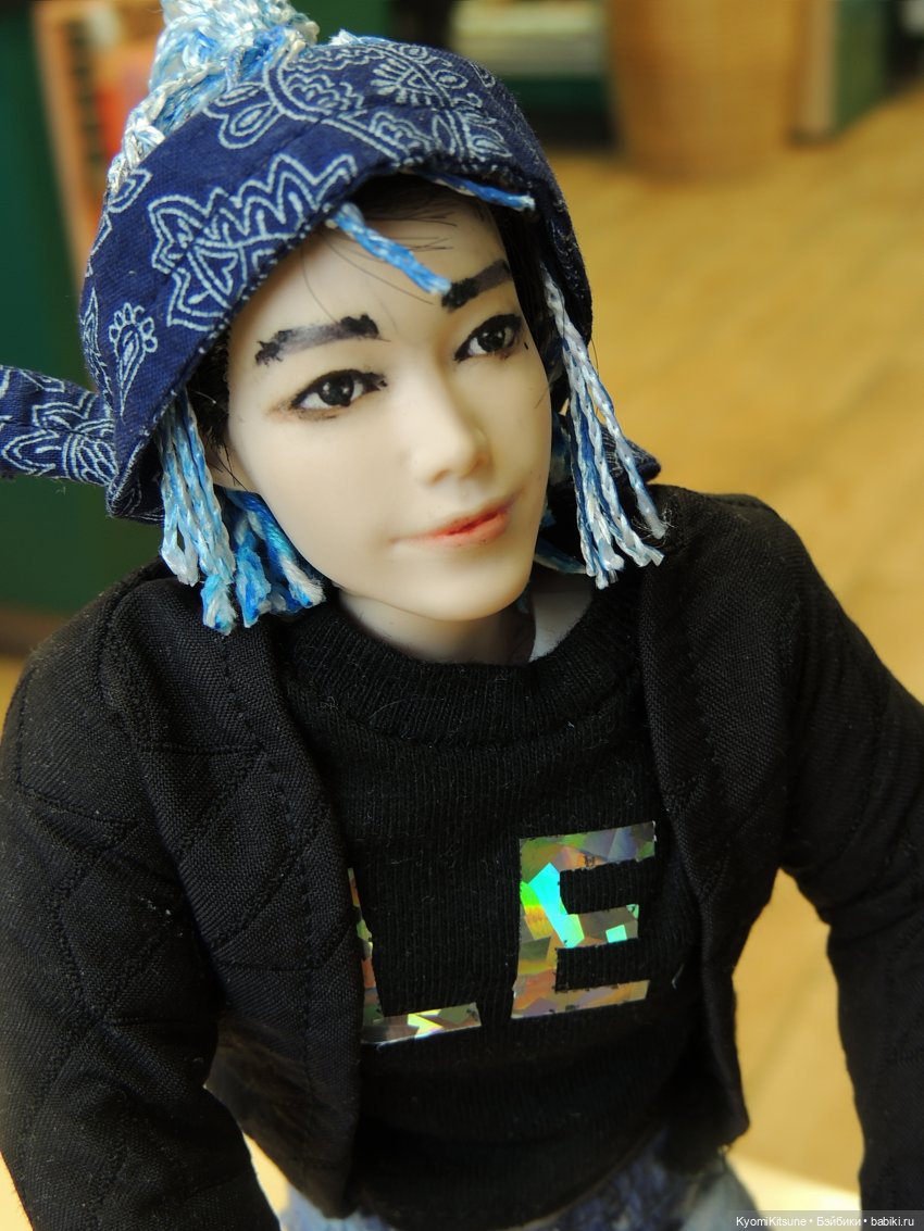 Таксист на заправке — Куклы BTS (БТС) от Mattel: K (фото 6)