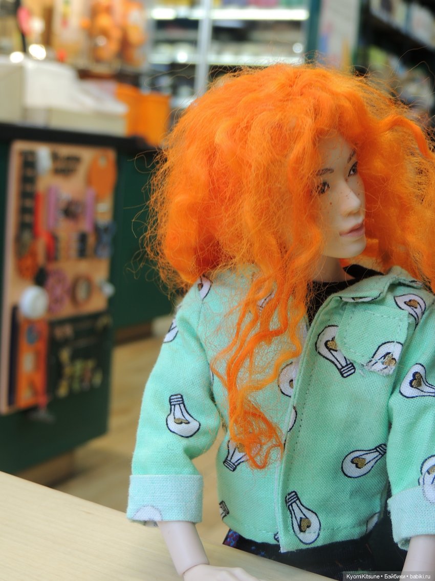 Таксист на заправке — Куклы BTS (БТС) от Mattel: K