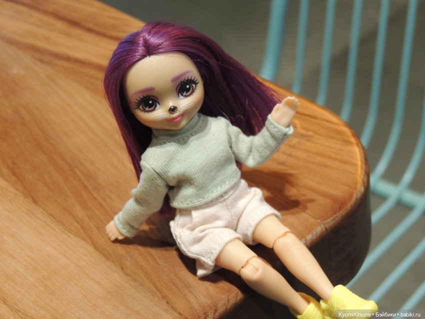 Двое в лодке, не считая еë хозяйки