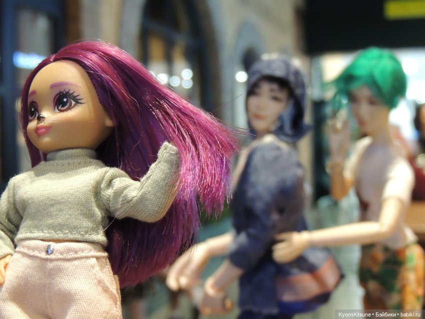 Двое в лодке, не считая еë хозяйки