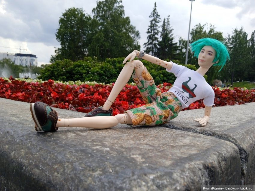 Двое в лодке, не считая еë хозяйки (фото 10)