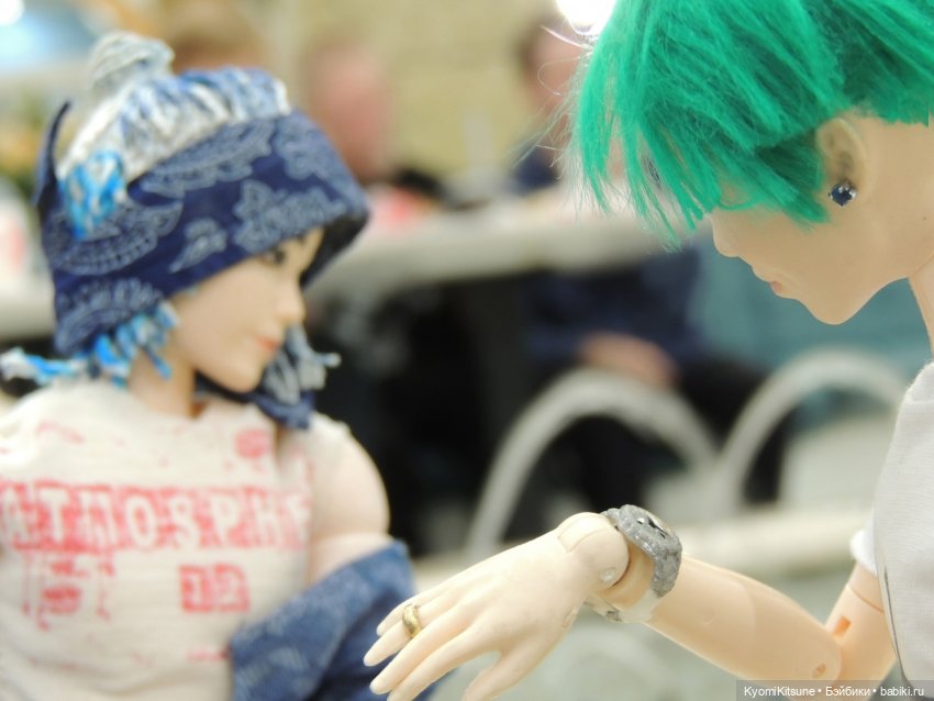 Двое в лодке, не считая еë хозяйки