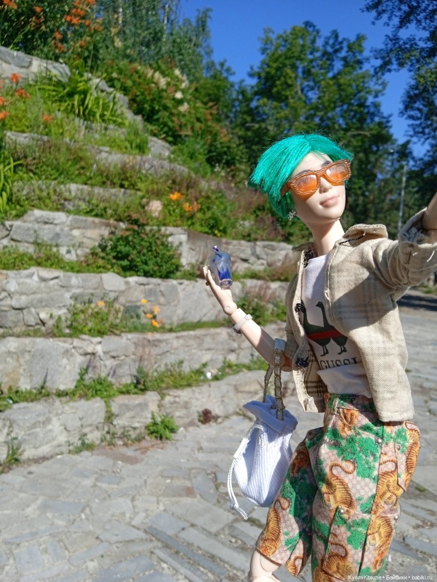 Завтрак у Т̶и̶ф̶ф̶а̶н̶и̶ Гуччи (фото 10)