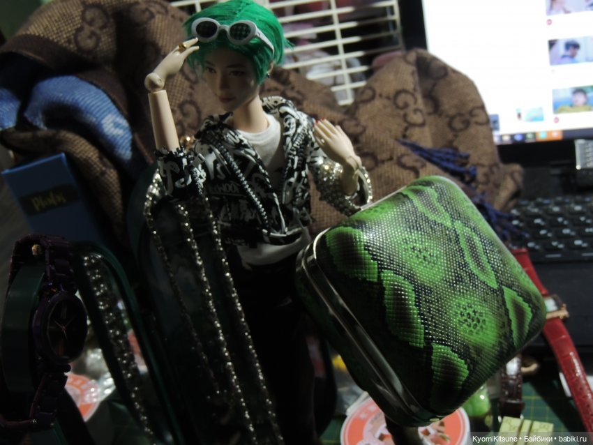 На стиле — Куклы BTS (БТС) от Mattel: K (фото 5)