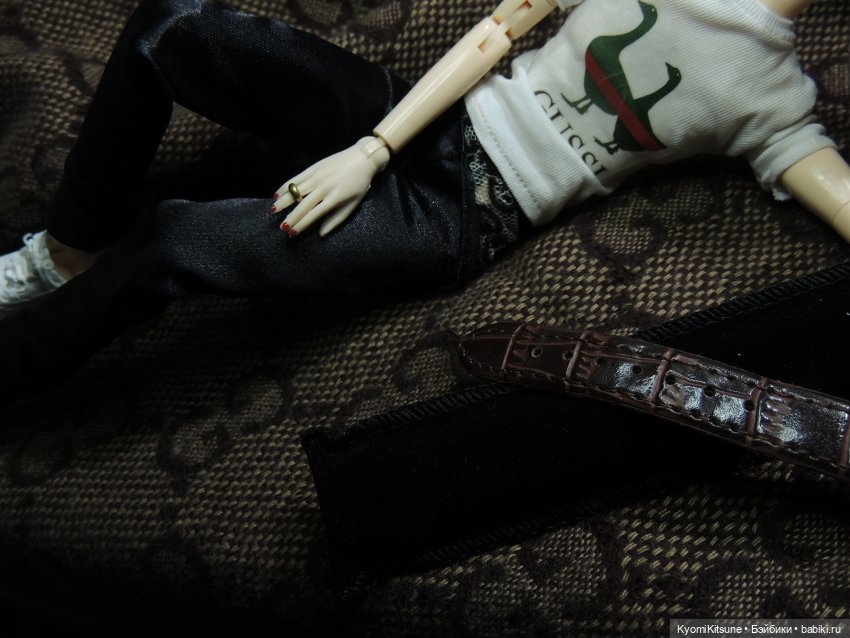 На стиле — Куклы BTS (БТС) от Mattel: K (фото 9)