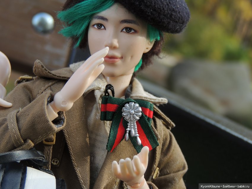 У них квартира четырëхкомнатная