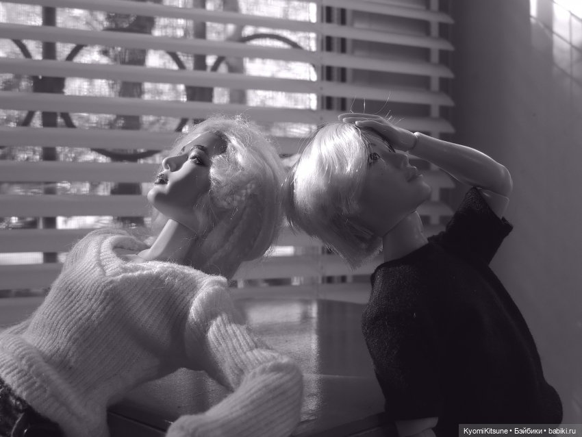 Себастьен Вэй "Versace on the floor"