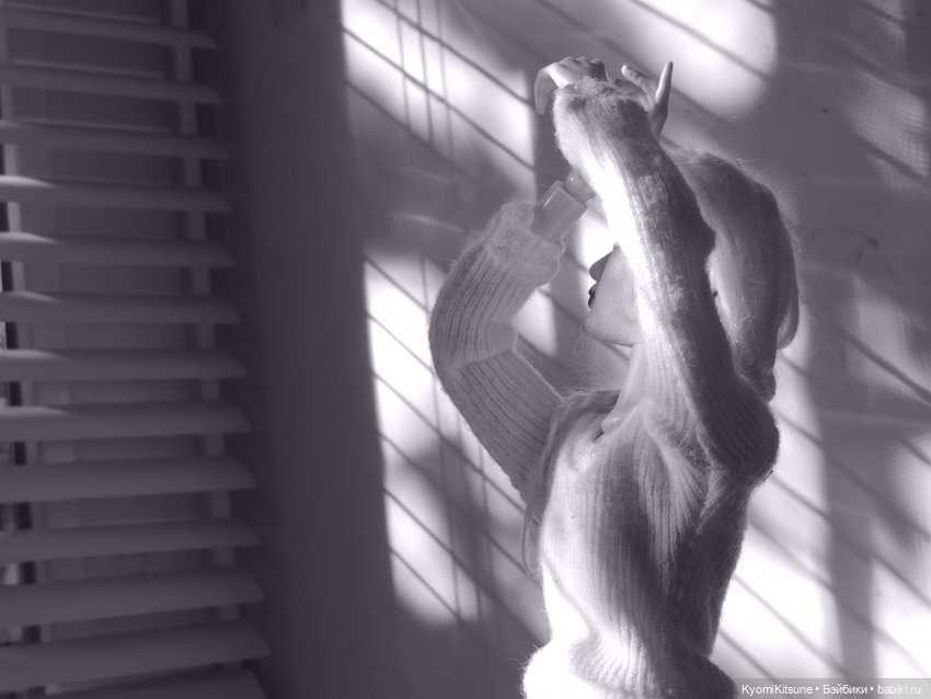 Себастьен Вэй "Versace on the floor"