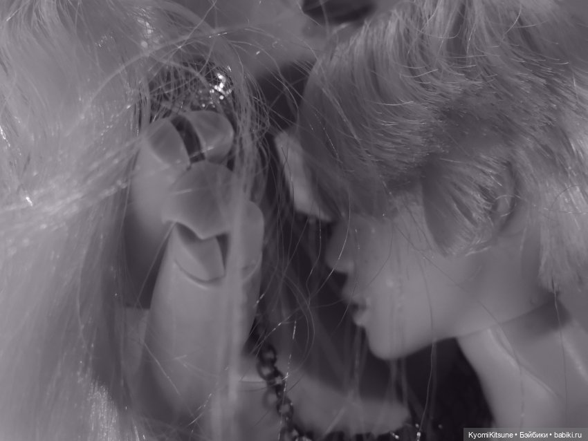 Себастьен Вэй "Versace on the floor" (фото 10)