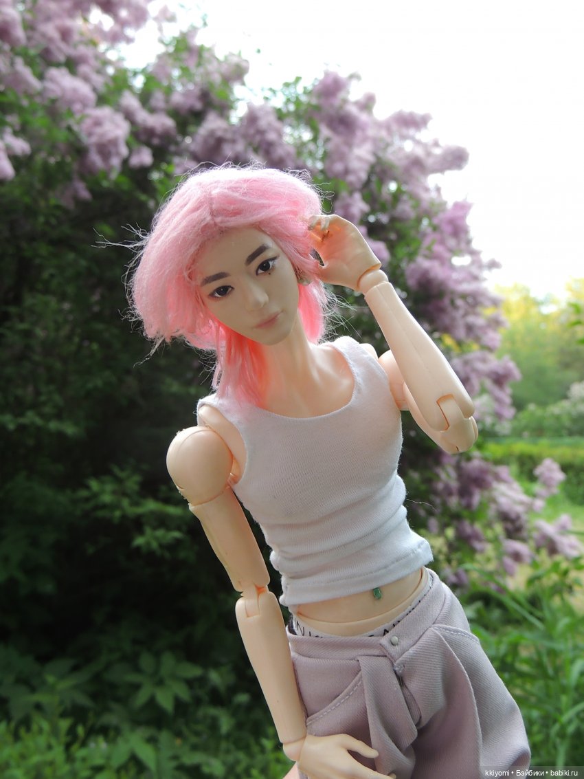 Цветуëчек🌸 в кустах или история одних штанов