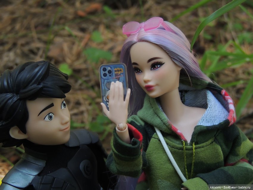 Сами мы люди не местные или sugar rush баленсиага village эдишн