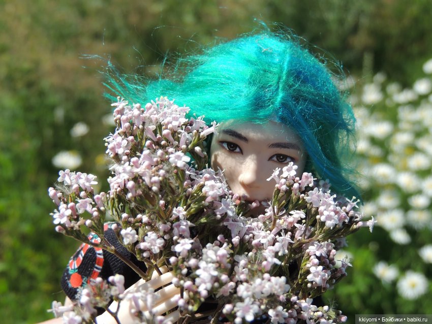 Сами мы люди не местные или sugar rush баленсиага village эдишн