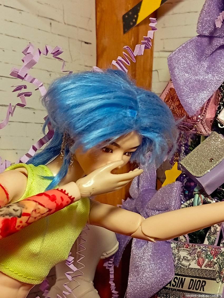 Увольнение — Куклы BTS (БТС) от Mattel: K (фото 7)