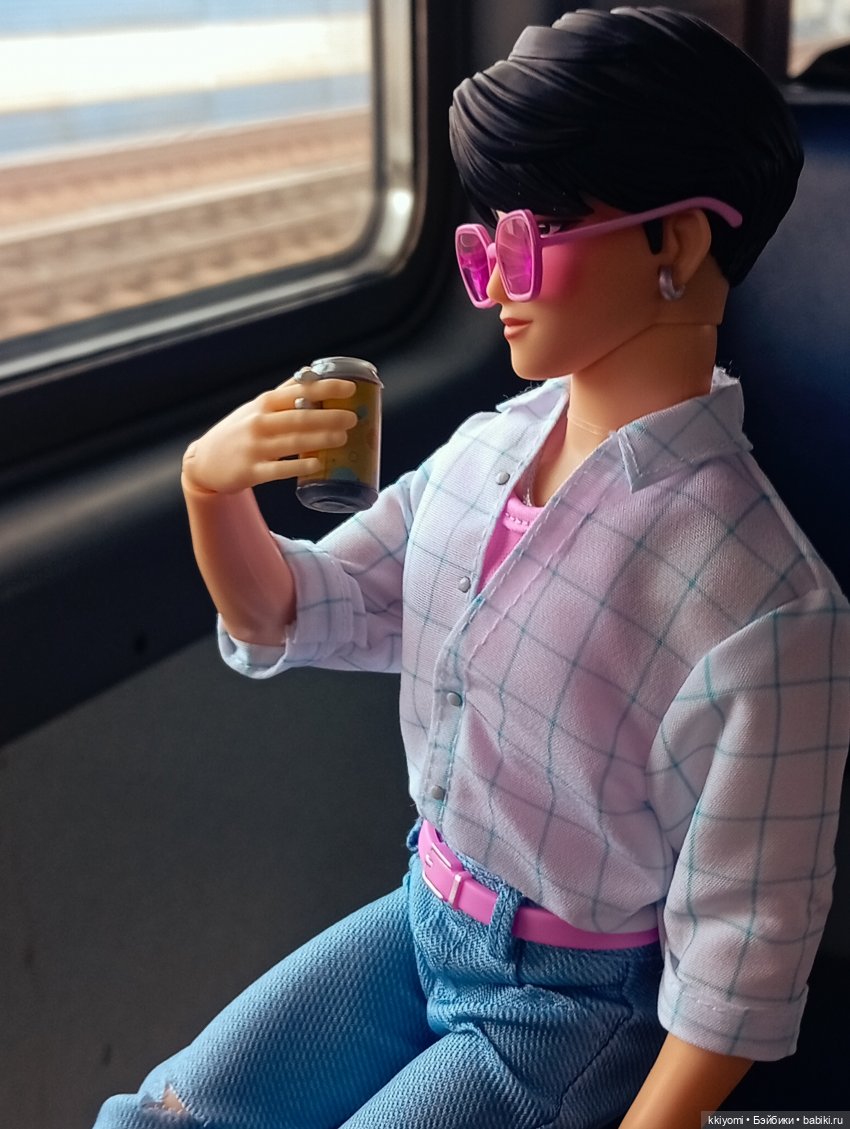 Распаковка Saja Boys Jinu Джину из Kpop demon hunters mattel (фото 8)