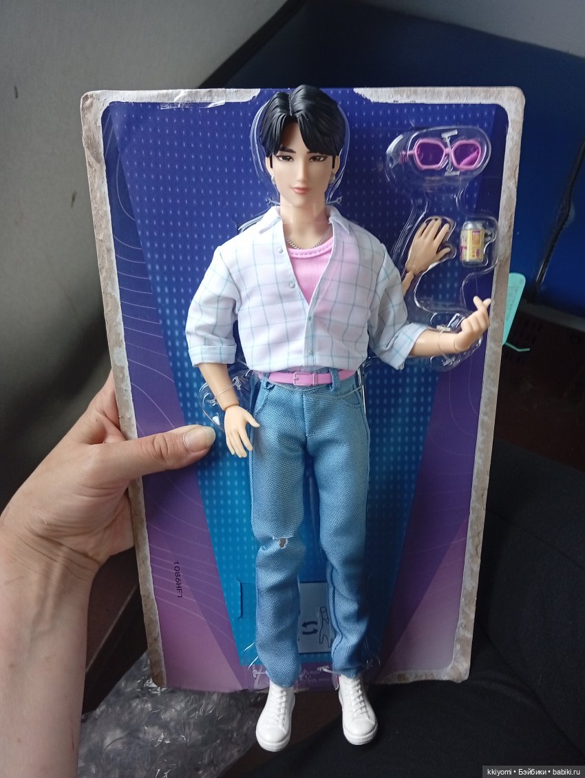 Распаковка Saja Boys Jinu Джину из Kpop demon hunters mattel (фото 5)