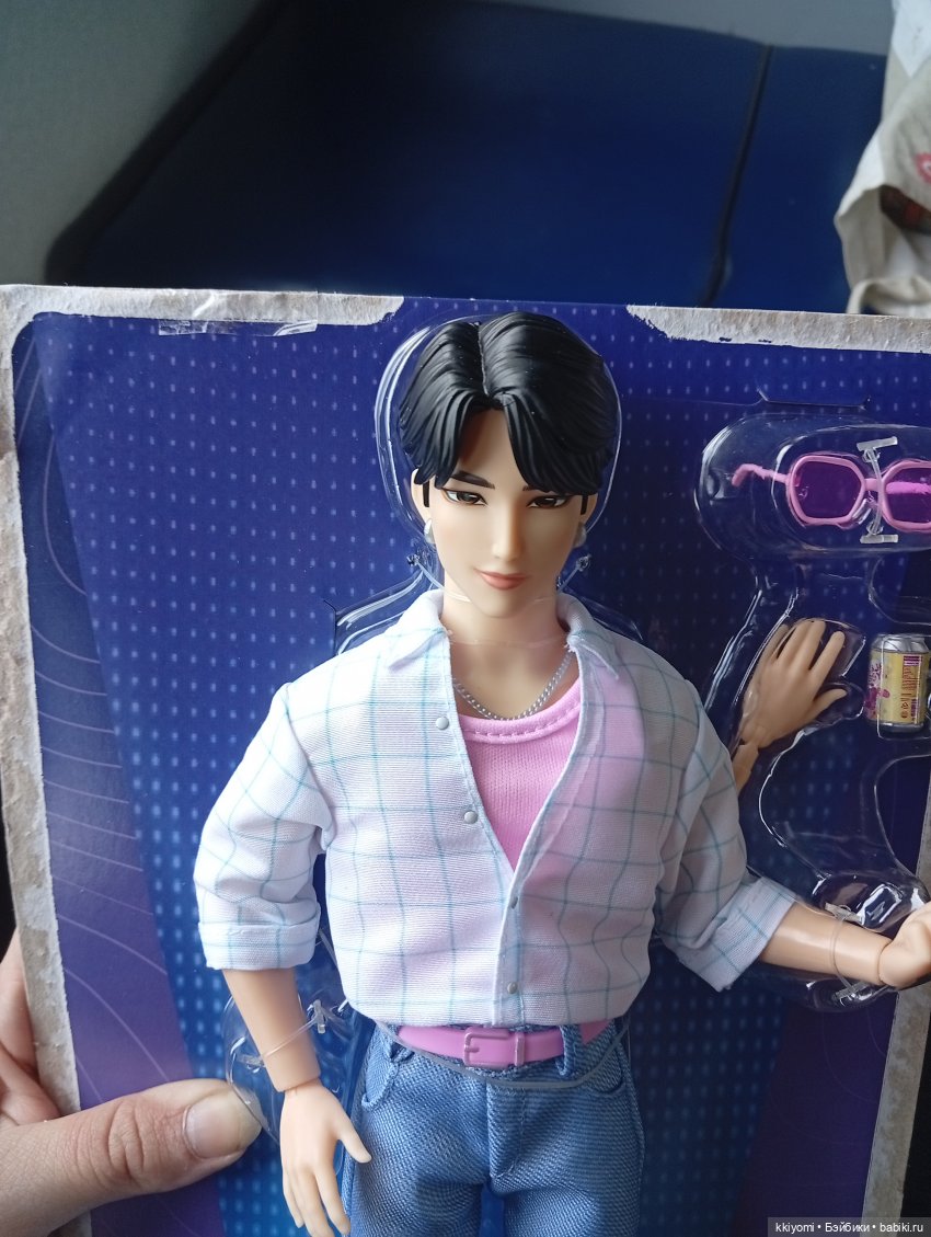 Распаковка Saja Boys Jinu Джину из Kpop demon hunters mattel (фото 6)