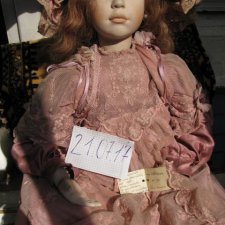 Фарфоровая кукла Marigio