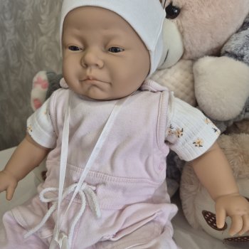 Какого же года выпуска, ты мой милый пупс?