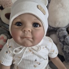 Коллекционная кукла винил