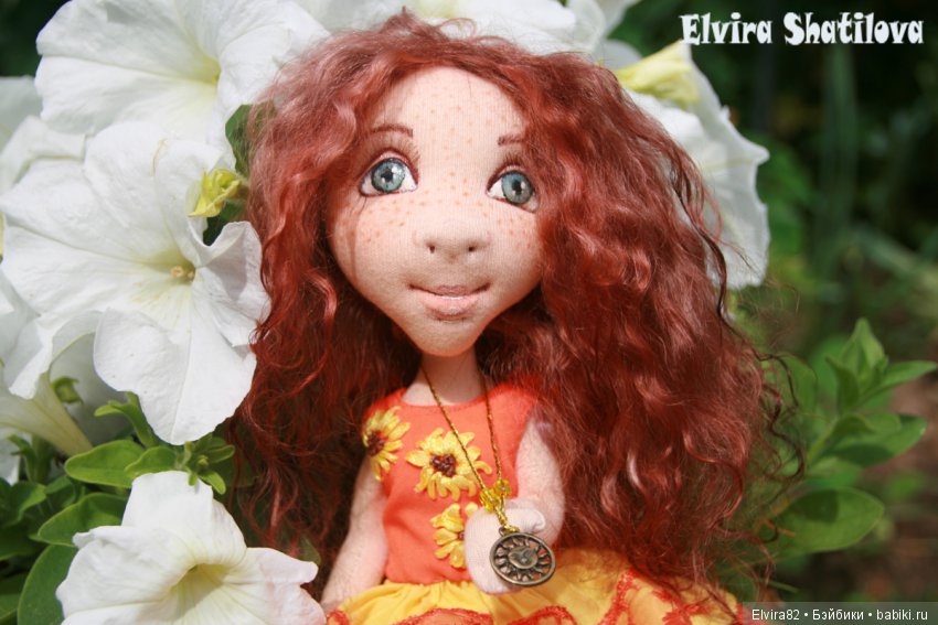 Солнечная девочка (текстильная кукла)