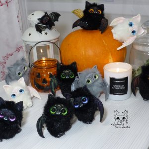 Много летучих мышей... Буууу Halloween