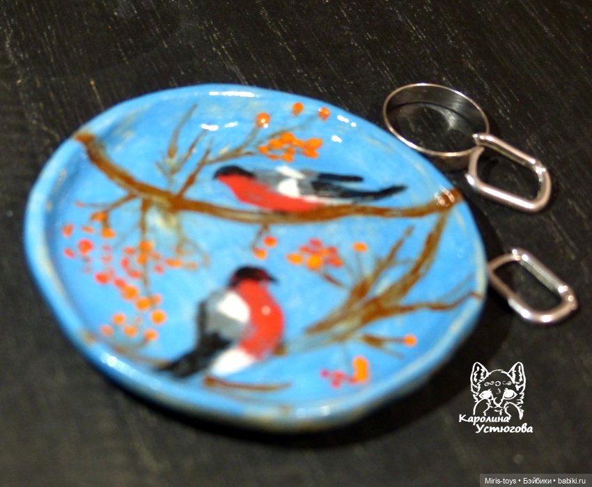 Керамическая тарелочка со снегирями (фото 4)
