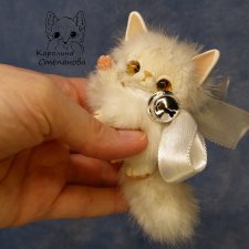 Кошечка Снежа