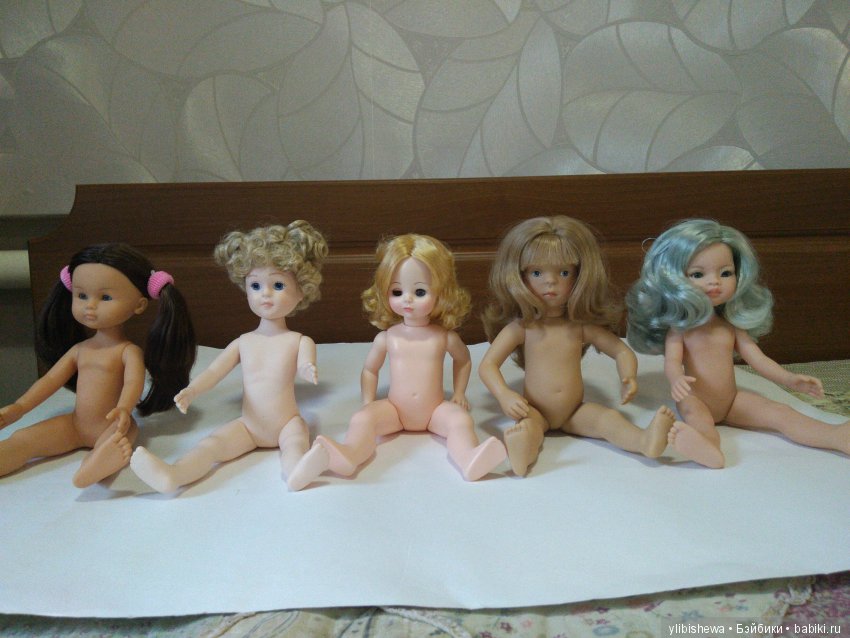 Сравнение кукол разных лет и производителей (фото 3)