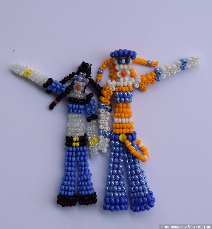 Готово! По этой схеме можно плести разных девочек, эксперементируя цветом, размером..Вот такие получились у меня