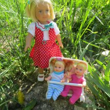 В поход за одуванчиками с mini american girl