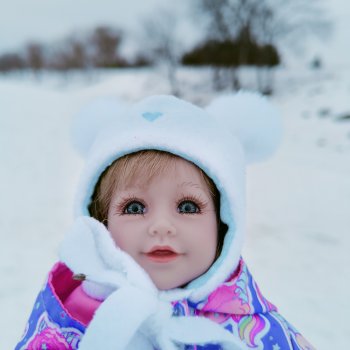 Пешком по Волге с Элиной. Весна с мини адорой