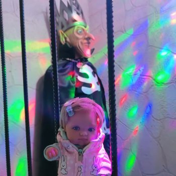 Эля в гостях у Бабы-Яги ( пепита Антонио Хуан)