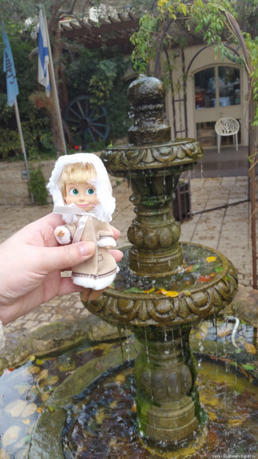 Предновогодняя прогулка с Машей