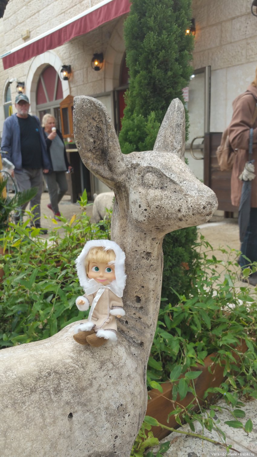 Предновогодняя прогулка с Машей