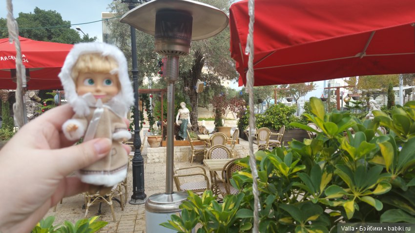 Предновогодняя прогулка с Машей