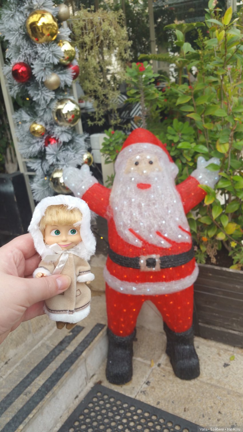 Предновогодняя прогулка с Машей