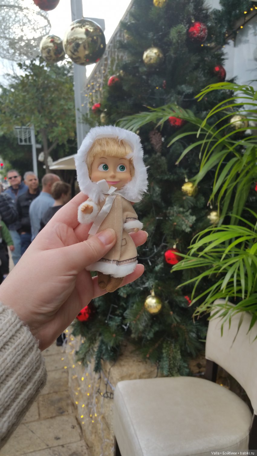 Предновогодняя прогулка с Машей