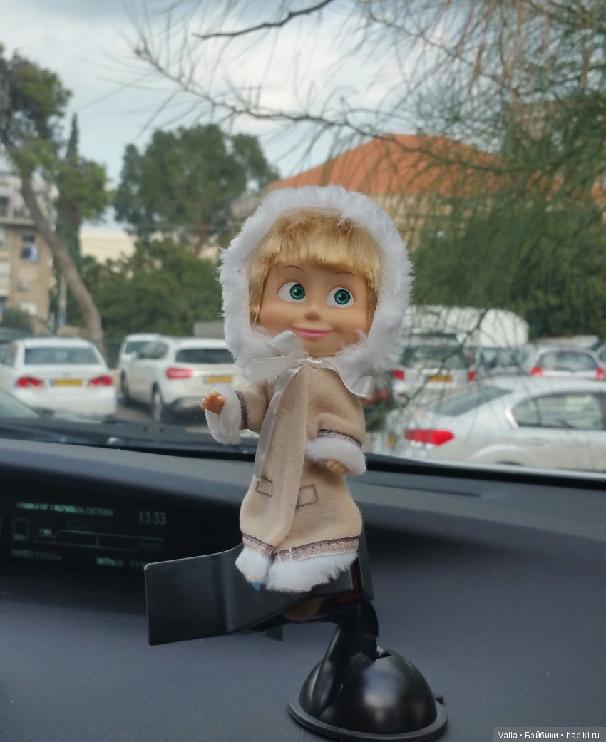 Предновогодняя прогулка с Машей