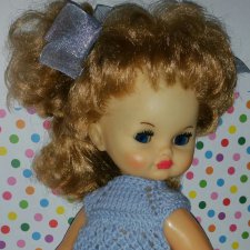 Иришка в обновках