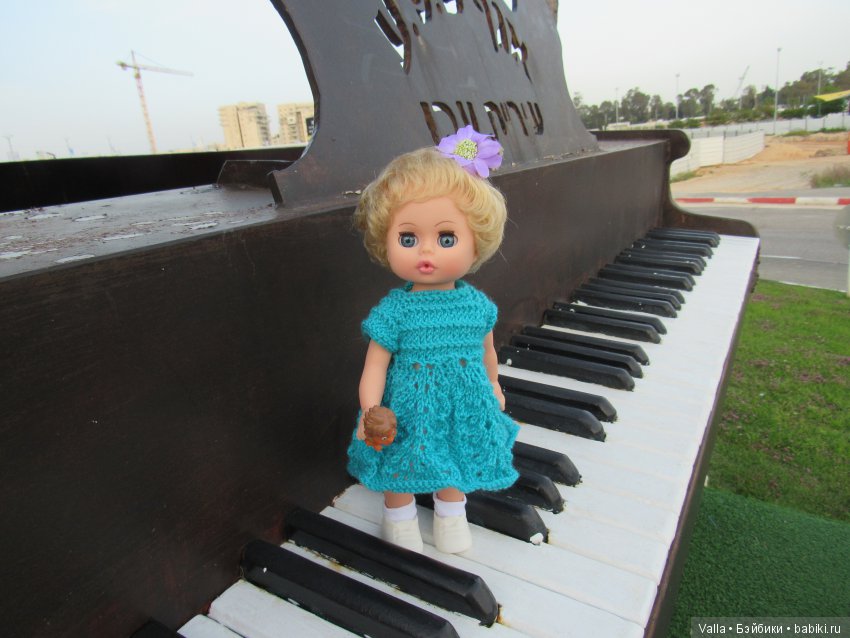 Выход Юльки в свет — Российские куклы Весна (фото 7)