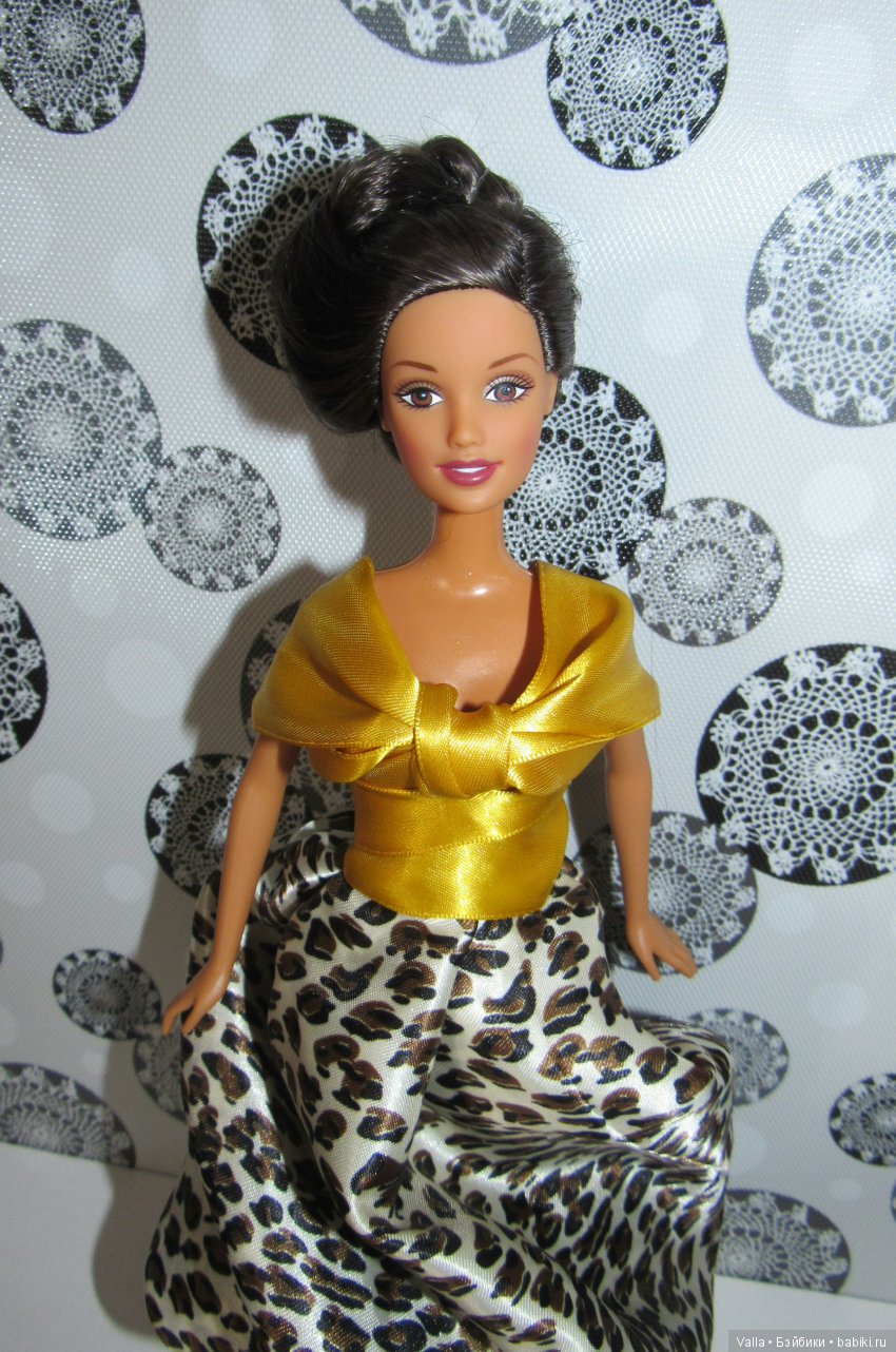 Орли позирует в платье. За кадром (фото 3)