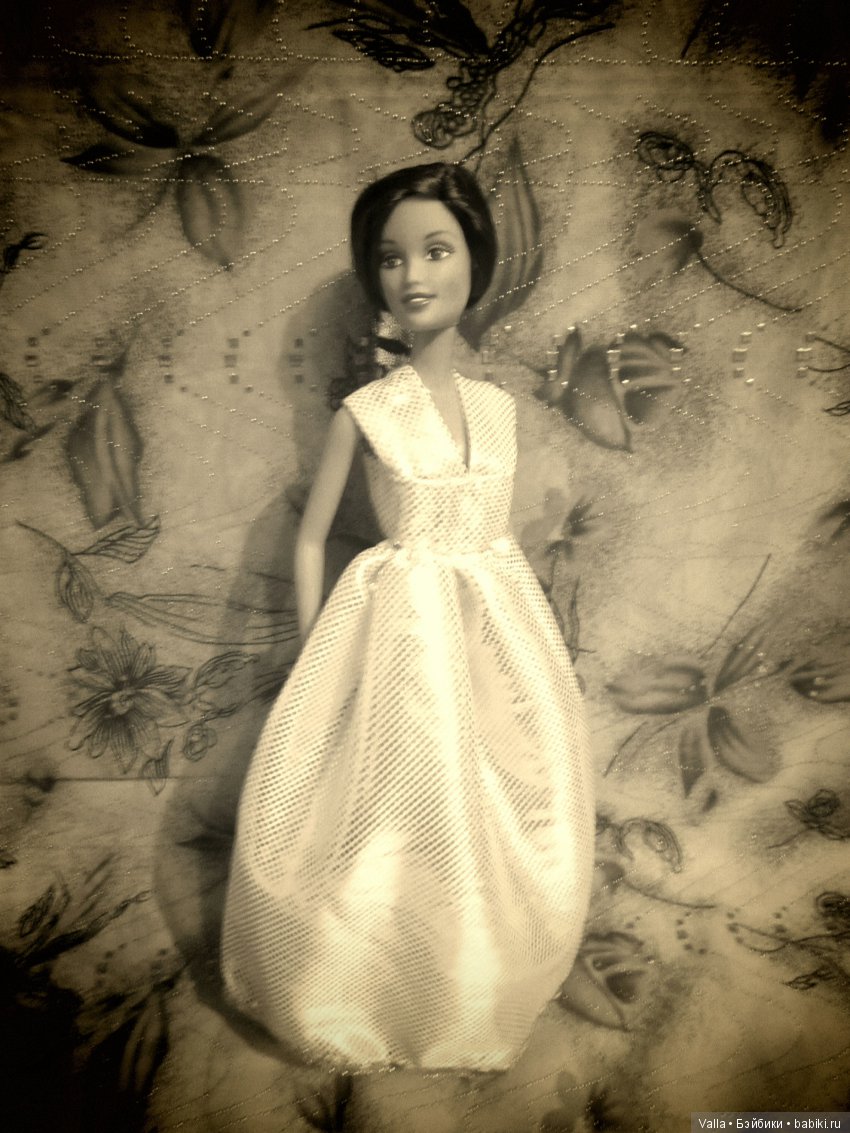 Орли позирует в платье. За кадром (фото 7)