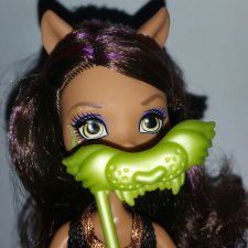 Юная волчица - красотка Клавдия