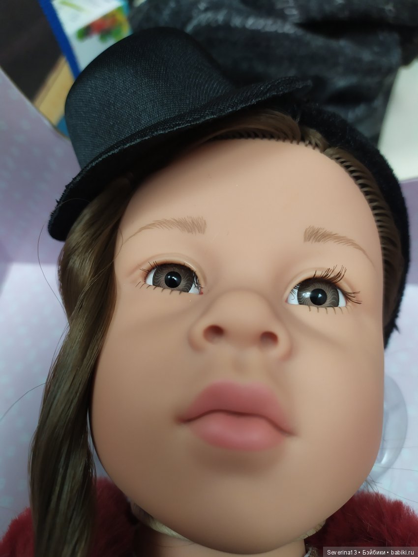 Извлекаем заводские ресницы Эмилии Готц | Бэйбики Извлекаем заводские ресницы Эмилии Готц